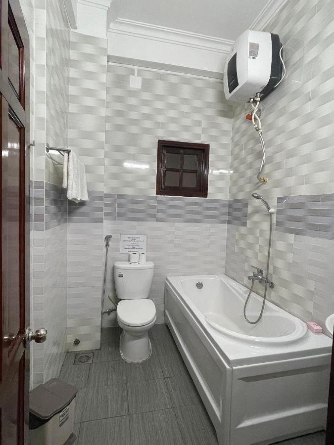 Khach San Mekong Star Hotel Vinh Long Exterior photo